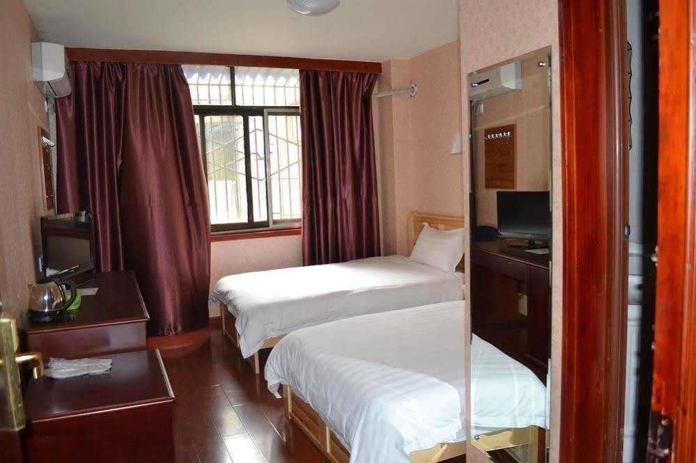 Zhengfu Caotang Decent Inn Çengdu Dış mekan fotoğraf